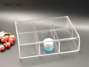 लिक्विड के साथ ऐक्रेलिक स्टोरेज बक्से